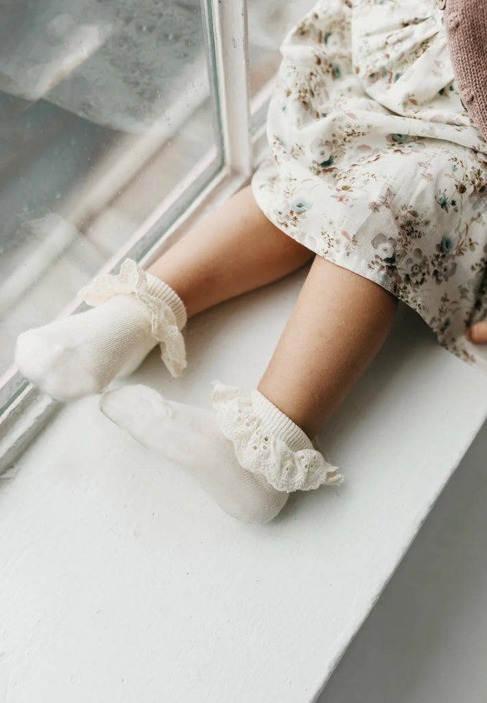 Frill Ankle Socks | White