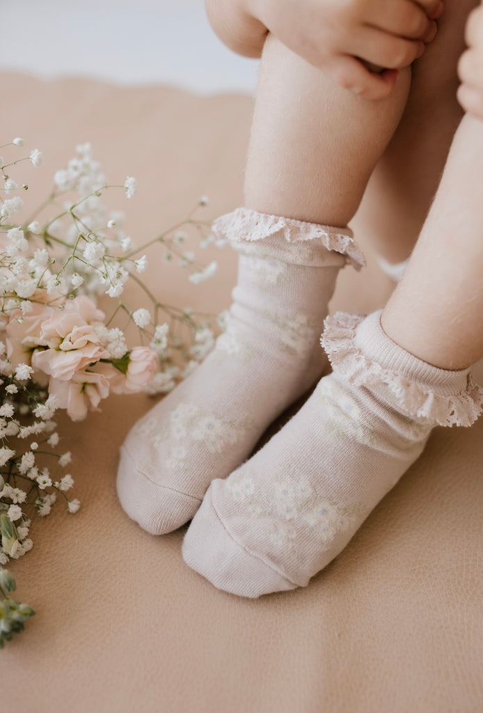 Frill Ankle Socks | Petite Fleur Pillow